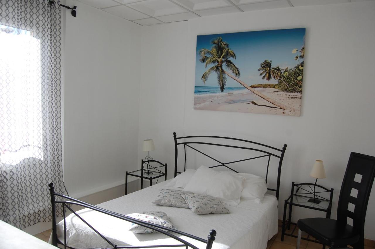 Hotel De La Plage 2 Etoiles Valras-Plage Bagian luar foto