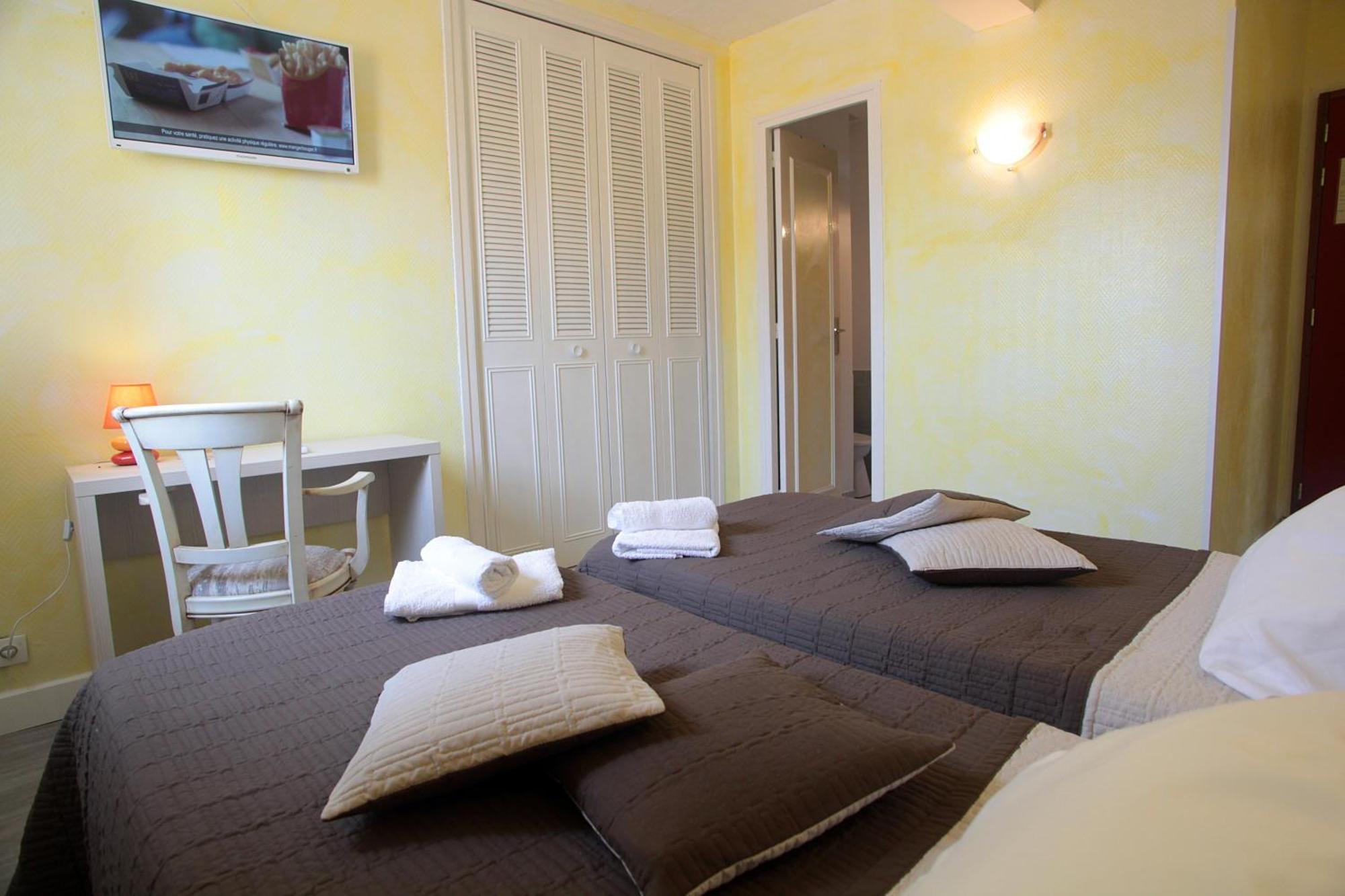 Hotel De La Plage 2 Etoiles Valras-Plage Ruang foto