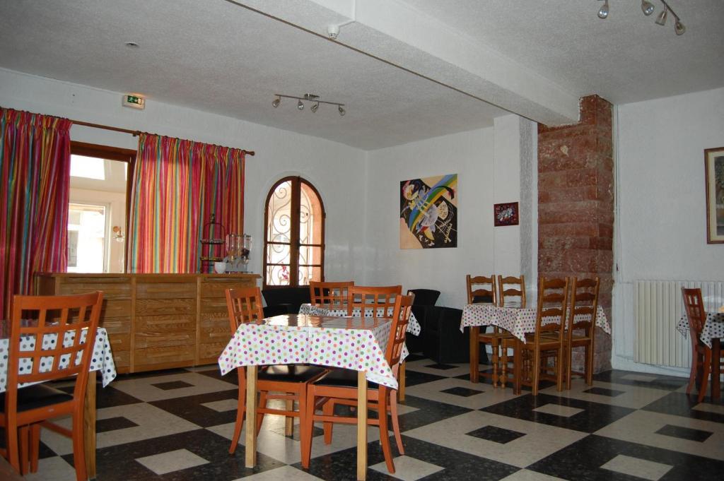 Hotel De La Plage 2 Etoiles Valras-Plage Bagian luar foto