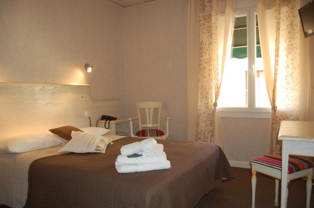 Hotel De La Plage 2 Etoiles Valras-Plage Ruang foto